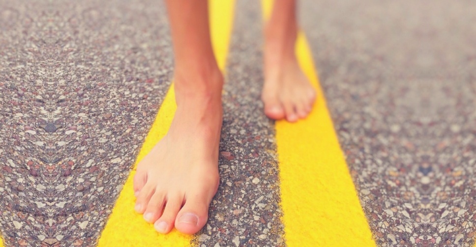 BAREFOOT